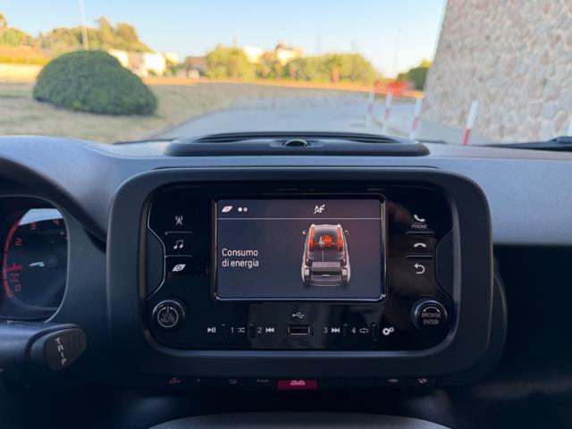 FIAT Panda 1.0 HYBRID CITY LIFE+CLIMATRONIC+SCHERMO+5POSTI