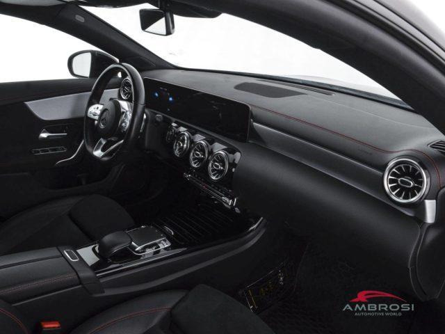 MERCEDES-BENZ CLA 180 180 d Automatic Premium