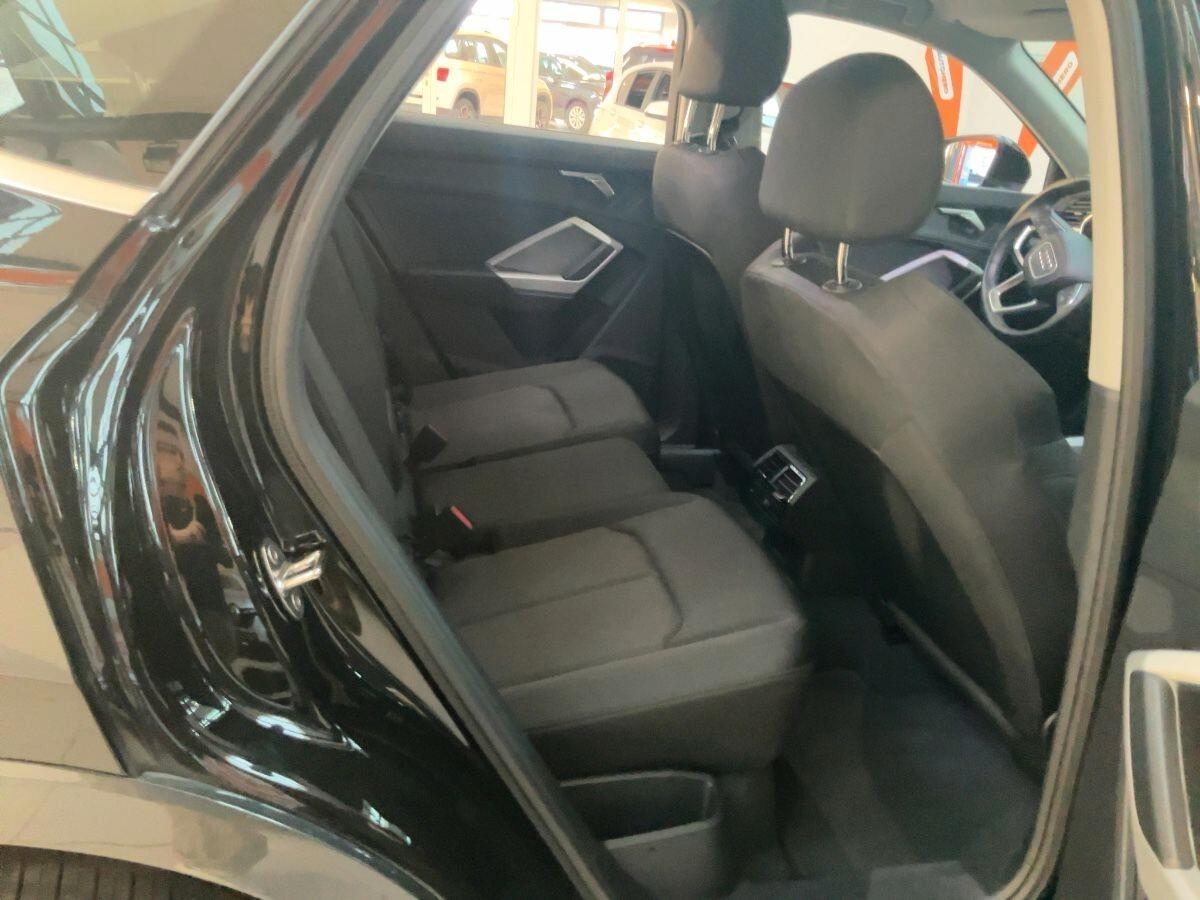 Audi Q3 Spb 35 TFSI S tronic line edition