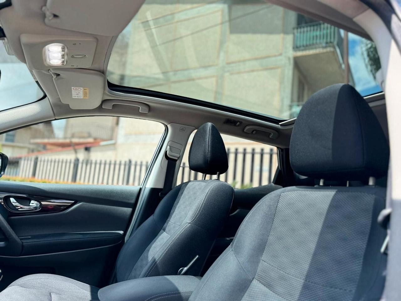 Nissan Qashqai 1.5 dCi N-Connecta