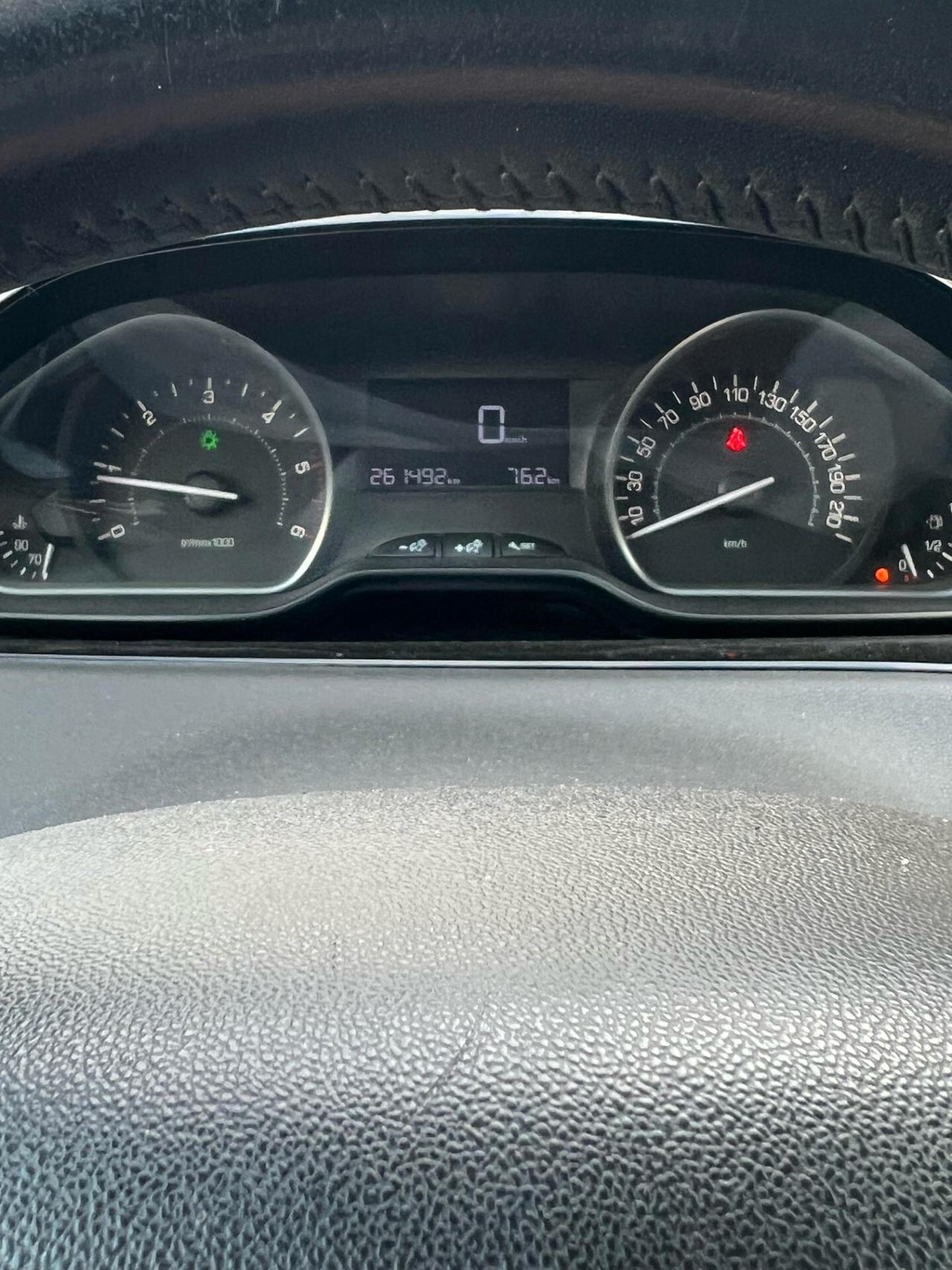 Peugeot 208 BlueHDi 75 5 porte Allure