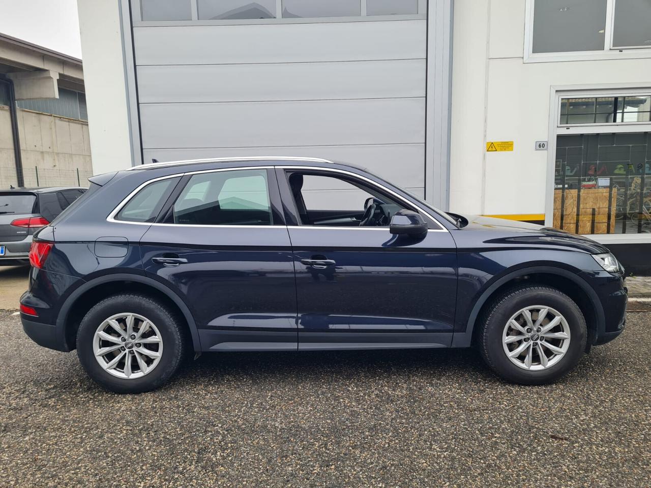 Audi Q5 2.0 TDI quattro S tronic Business