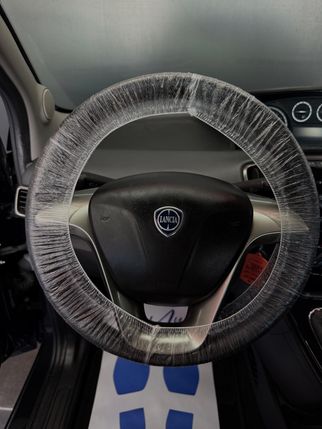 Lancia Ypsilon 1.2 Benzina Platinum 2014