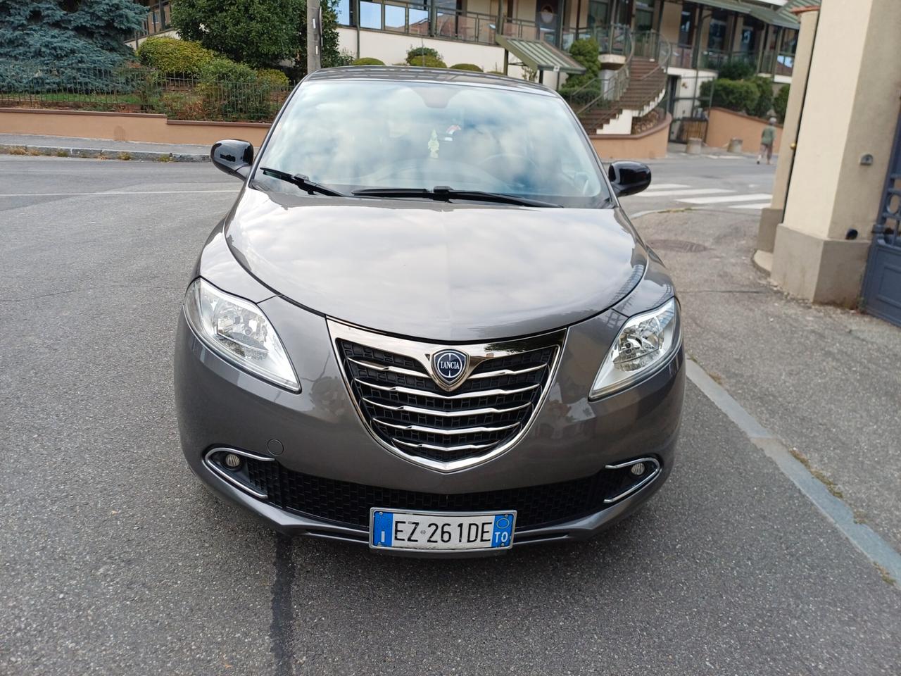 Lancia Ypsilon 1.2 PER NEOPATENTATI