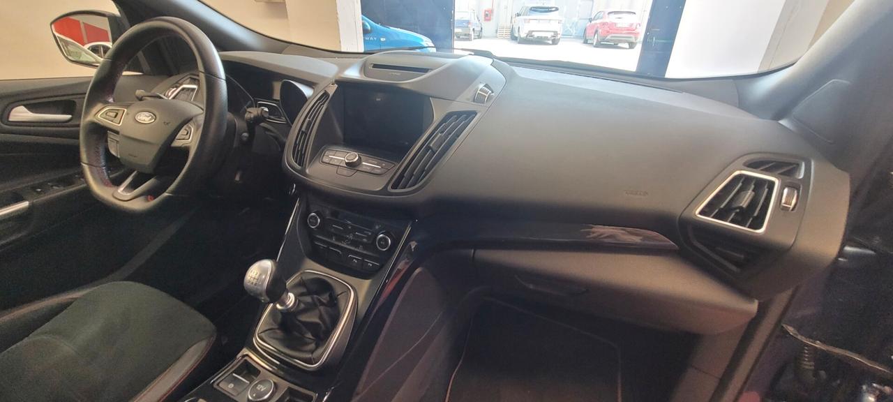 Ford Kuga 1.5 TDCI 120 CV S&S 2WD ST-Line