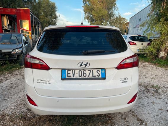 MOTORE PER Hyundai i30 1.6 CRDi CON SOLI 80000 KM