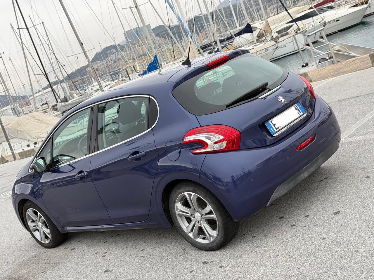 Peugeot 208 1.2 VTi 82 CV--GPL--GPL--NEOPATENTATI