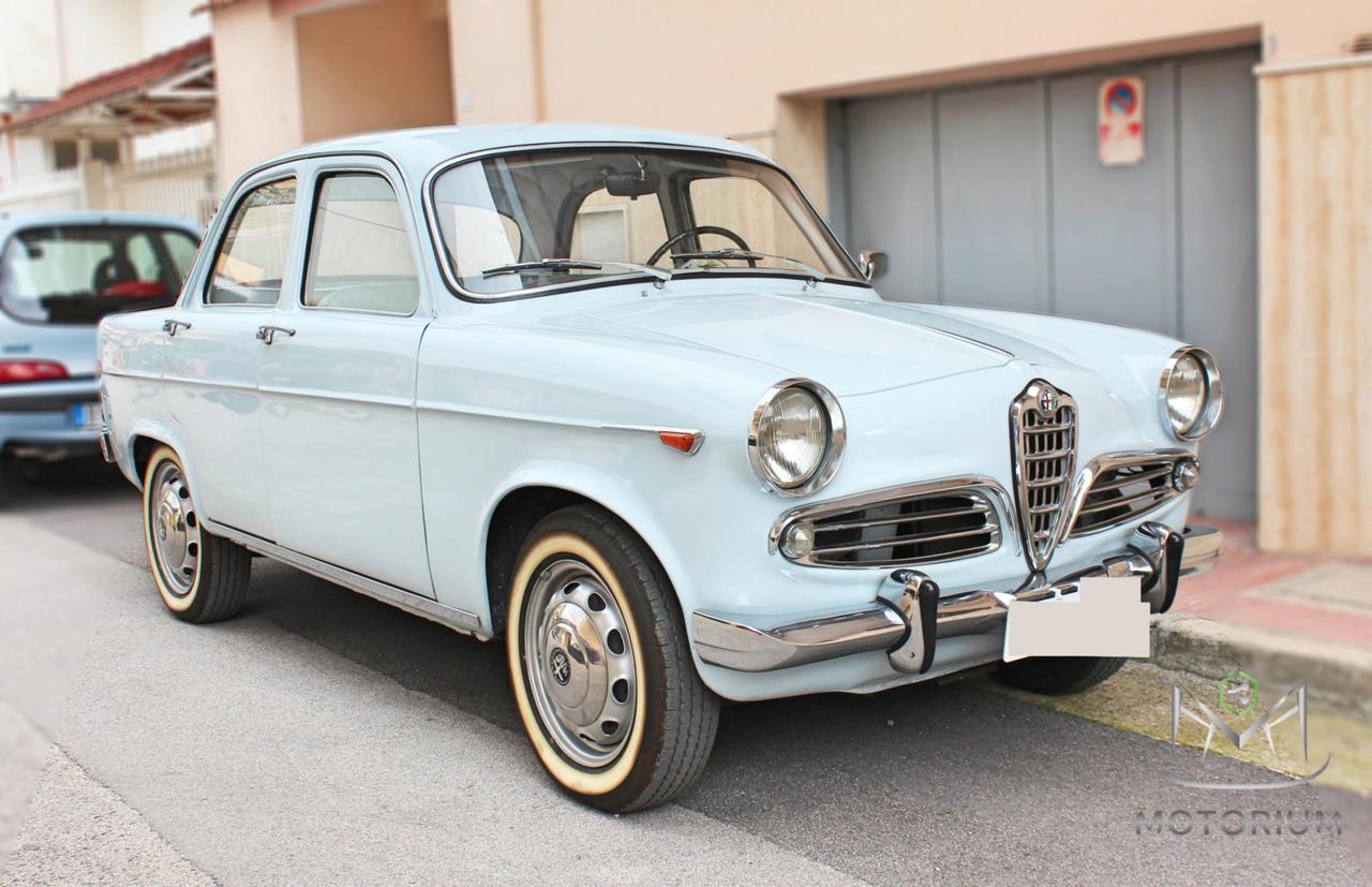Alfa Romeo Giulietta Ti 1300 II° serie usata in fiction L'AMICA GENIALE