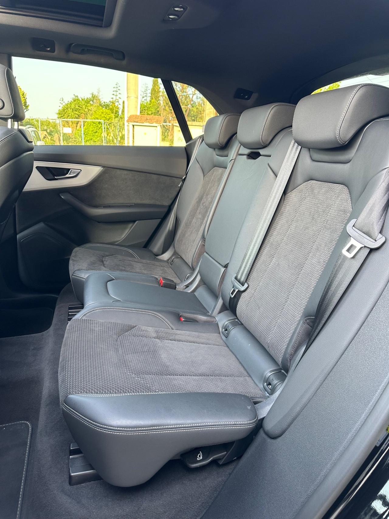 Audi Q8 50 TDI 286 CV quattro tiptronic Sport Tetto apribile