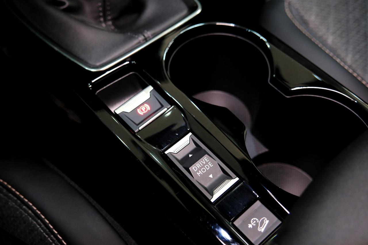 PEUGEOT 2008 1.2T 100cv ALLURE - I-COCKPIT