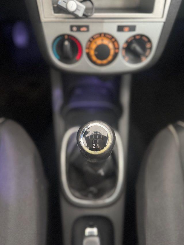 OPEL Corsa 1.2 5 porte Cosmo.