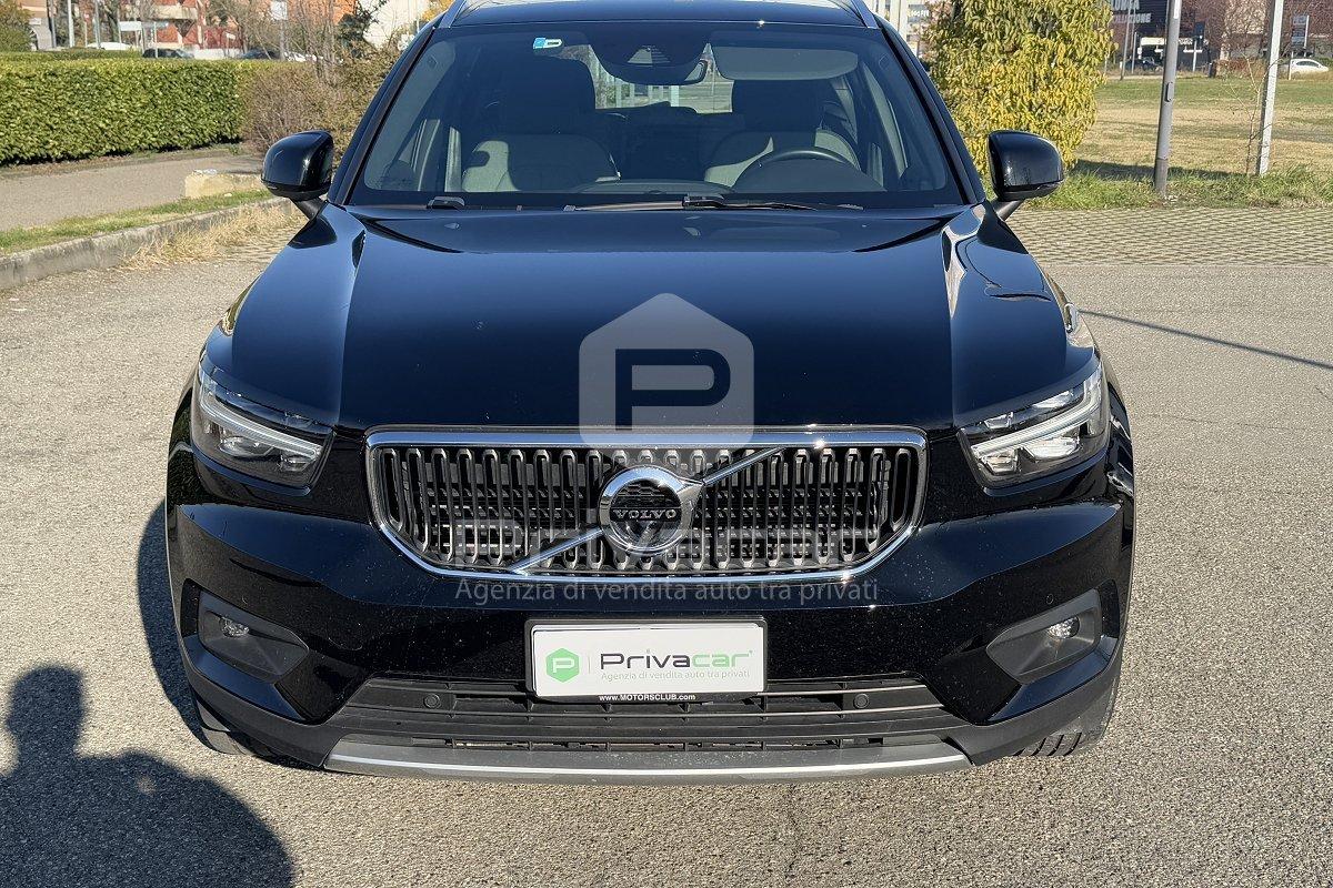 VOLVO XC40 T2 Momentum Pro