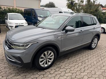 Volkswagen Tiguan 2.0 TDI 150 CV SCR DSG Elegance*EURO6*NAVI*CERCHI