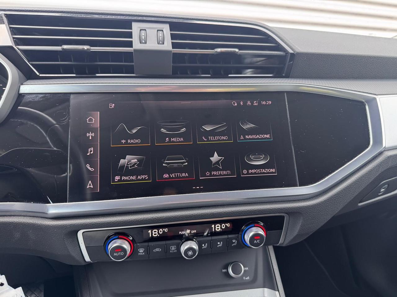 AUDI Q3 45 TFSIe S-TRONIC S-LINE EDITION
