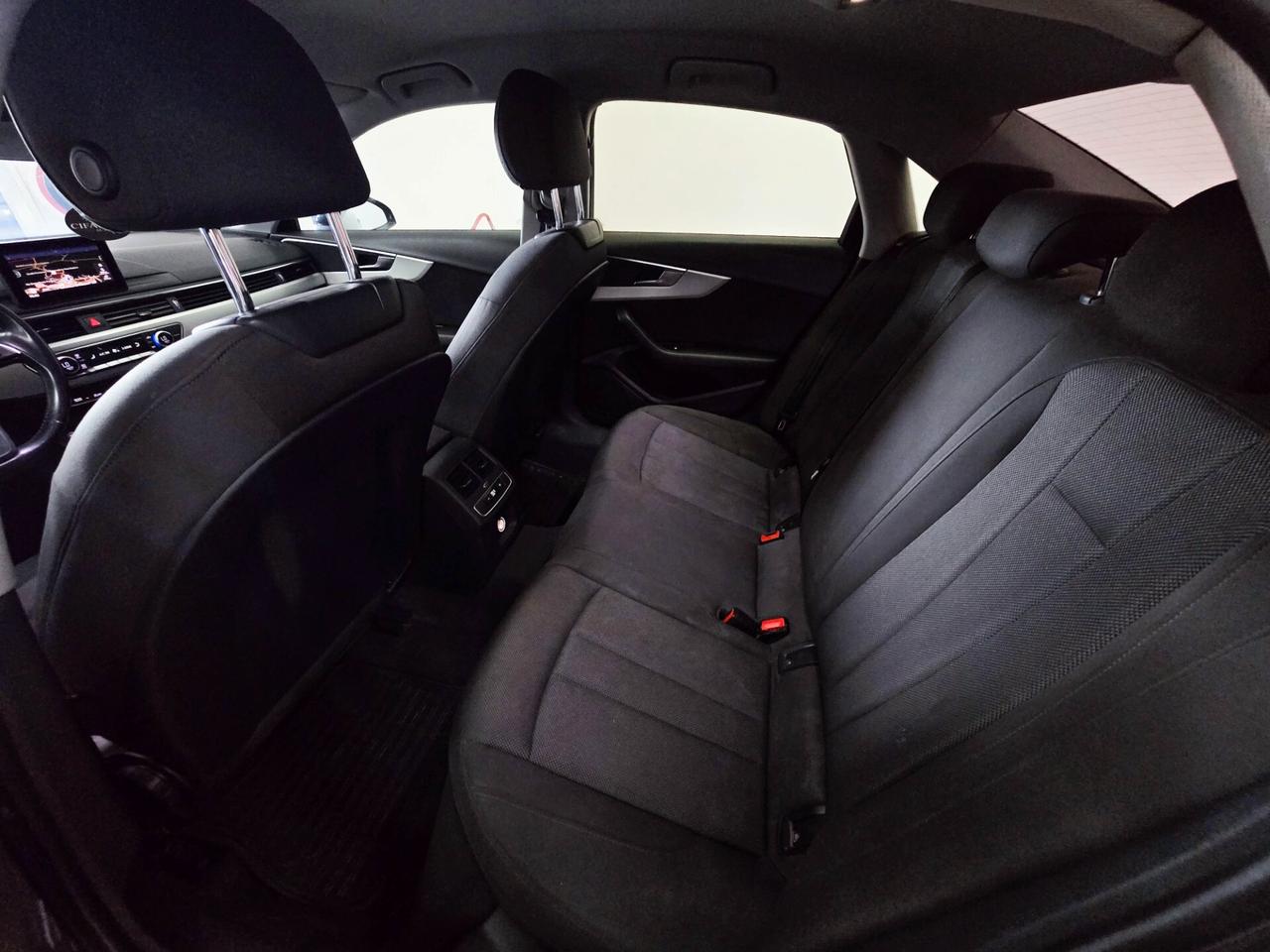 Audi A4 2.0 TDI 150 CV ultra S tronic