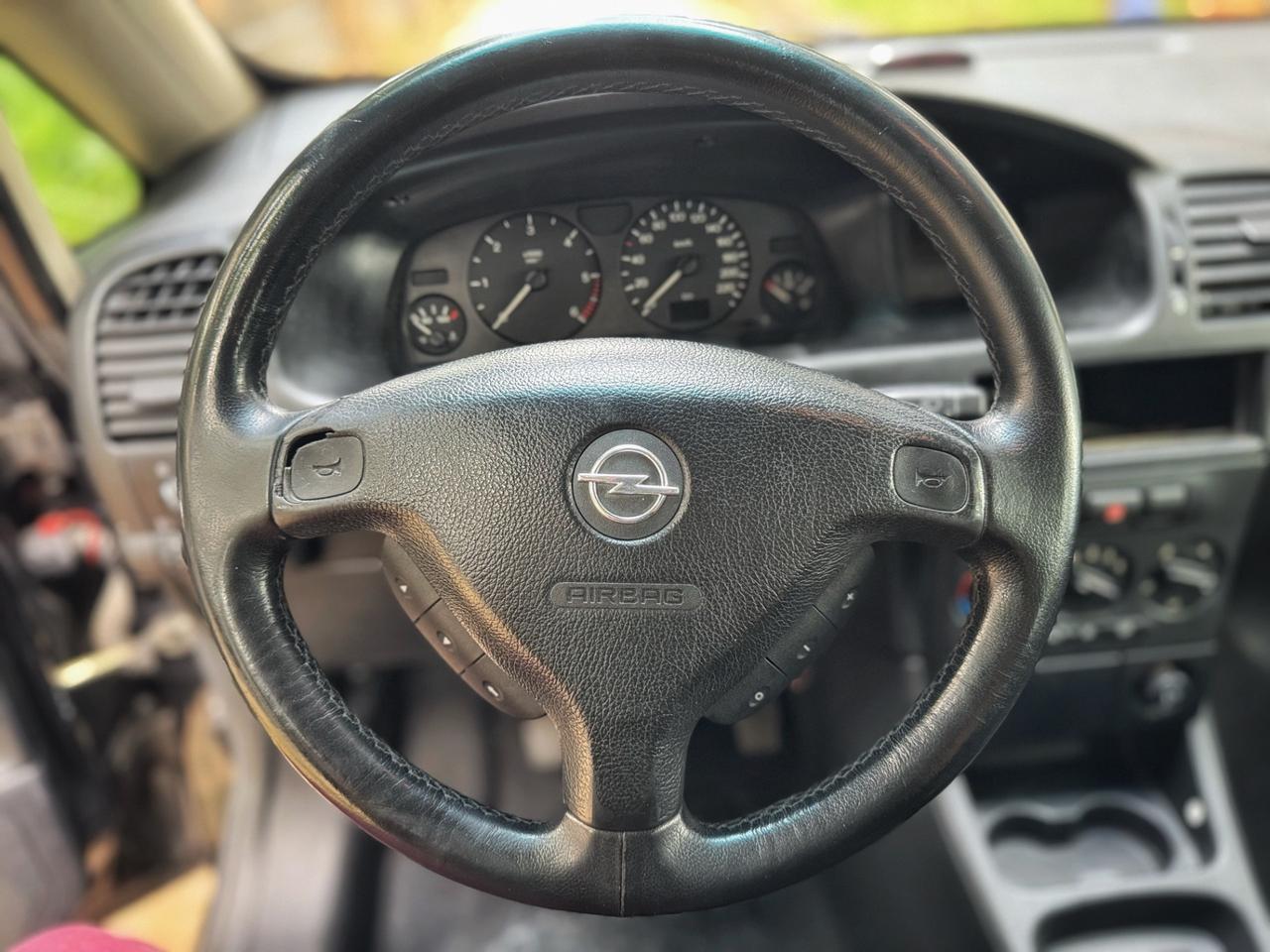 Opel Zafira 2.0 diesel/ 7 posti / gancio traino / pronta all’uso