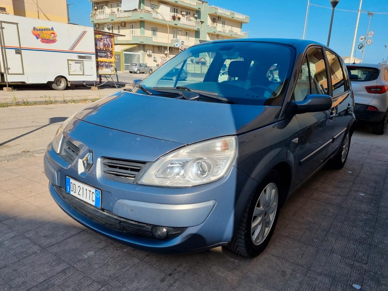 Renault Scenic Scénic 1.5 dCi/105CV Dynamique