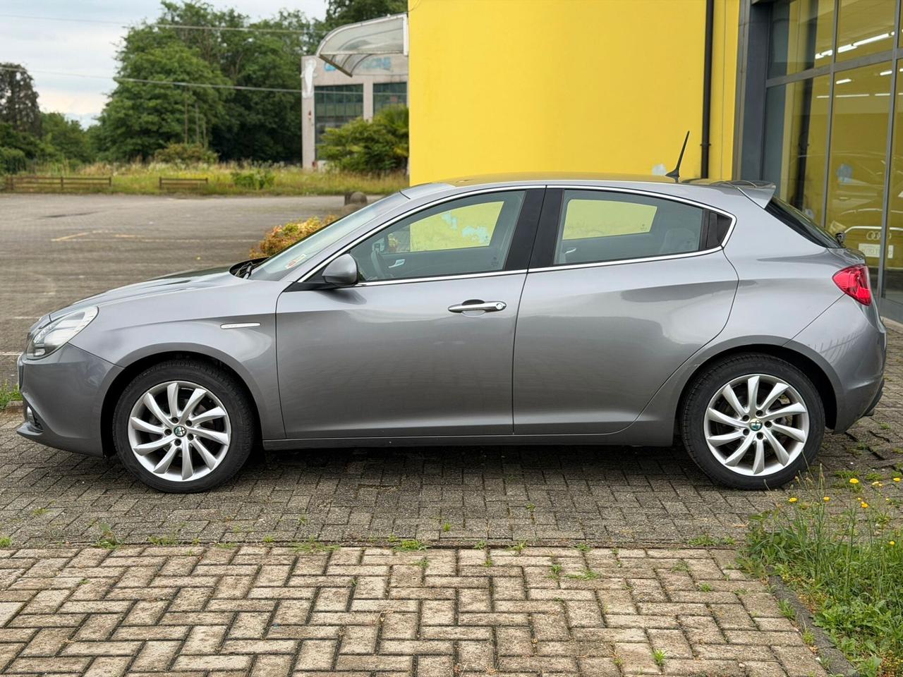 Alfa Romeo Giulietta 1.6 JTDm-2 105 CV Exclusive