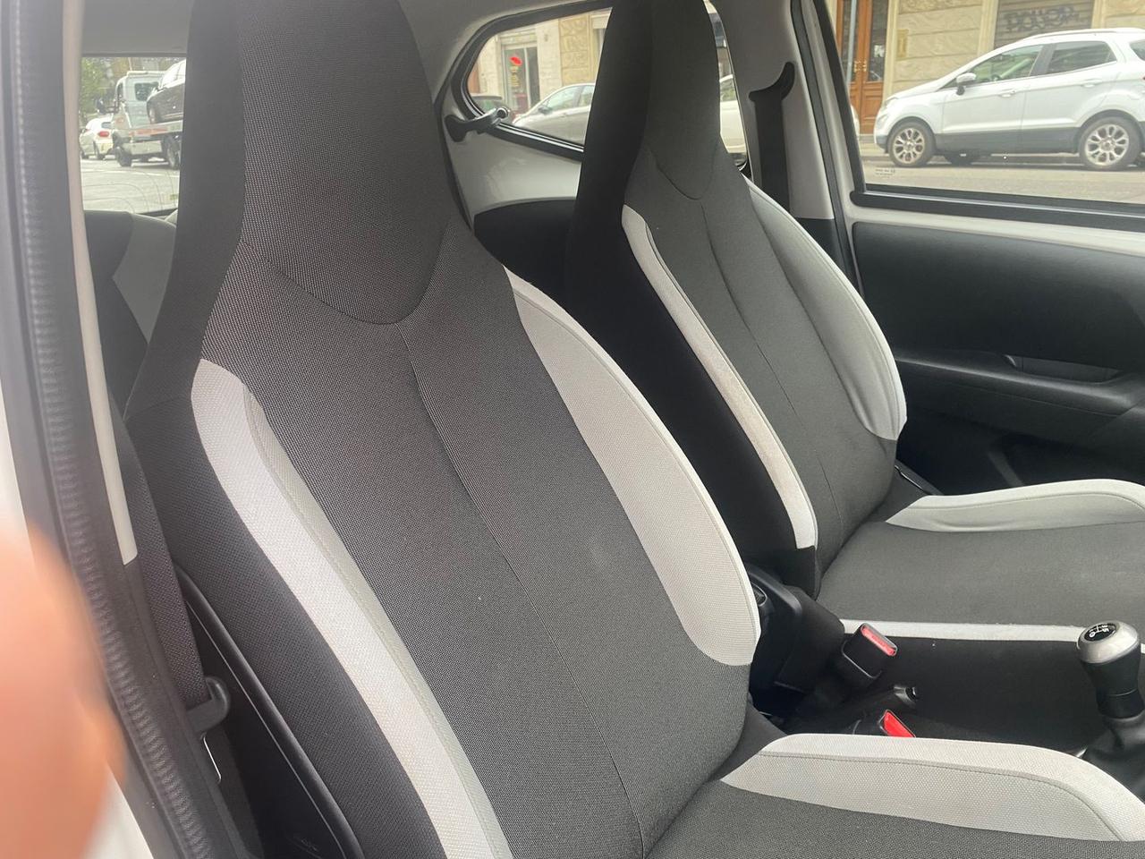 Toyota Aygo X-Play #11983