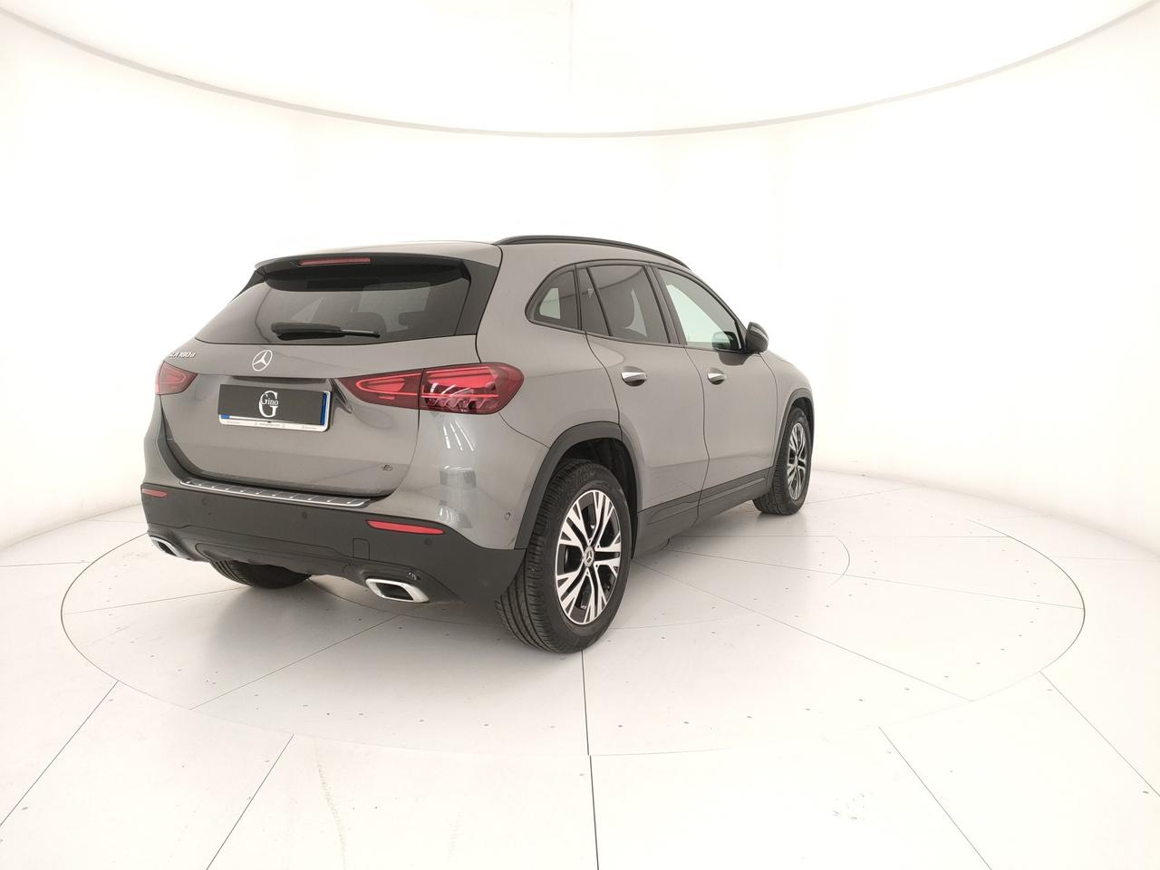 Mercedes-Benz GLA 180 d Progressive Advanced Plus auto