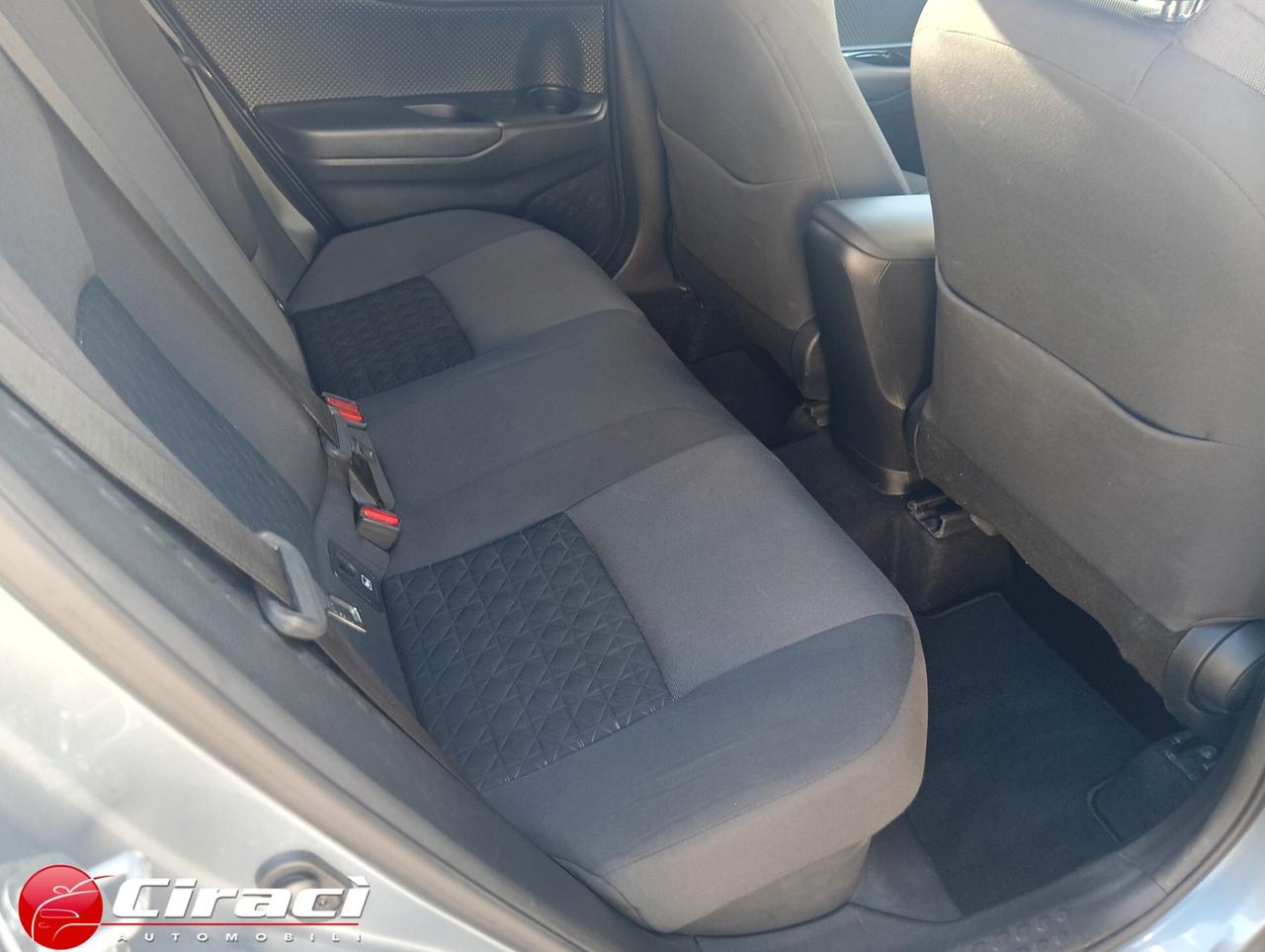 Toyota C-HR 1.8 Hybrid E-CVT Trend