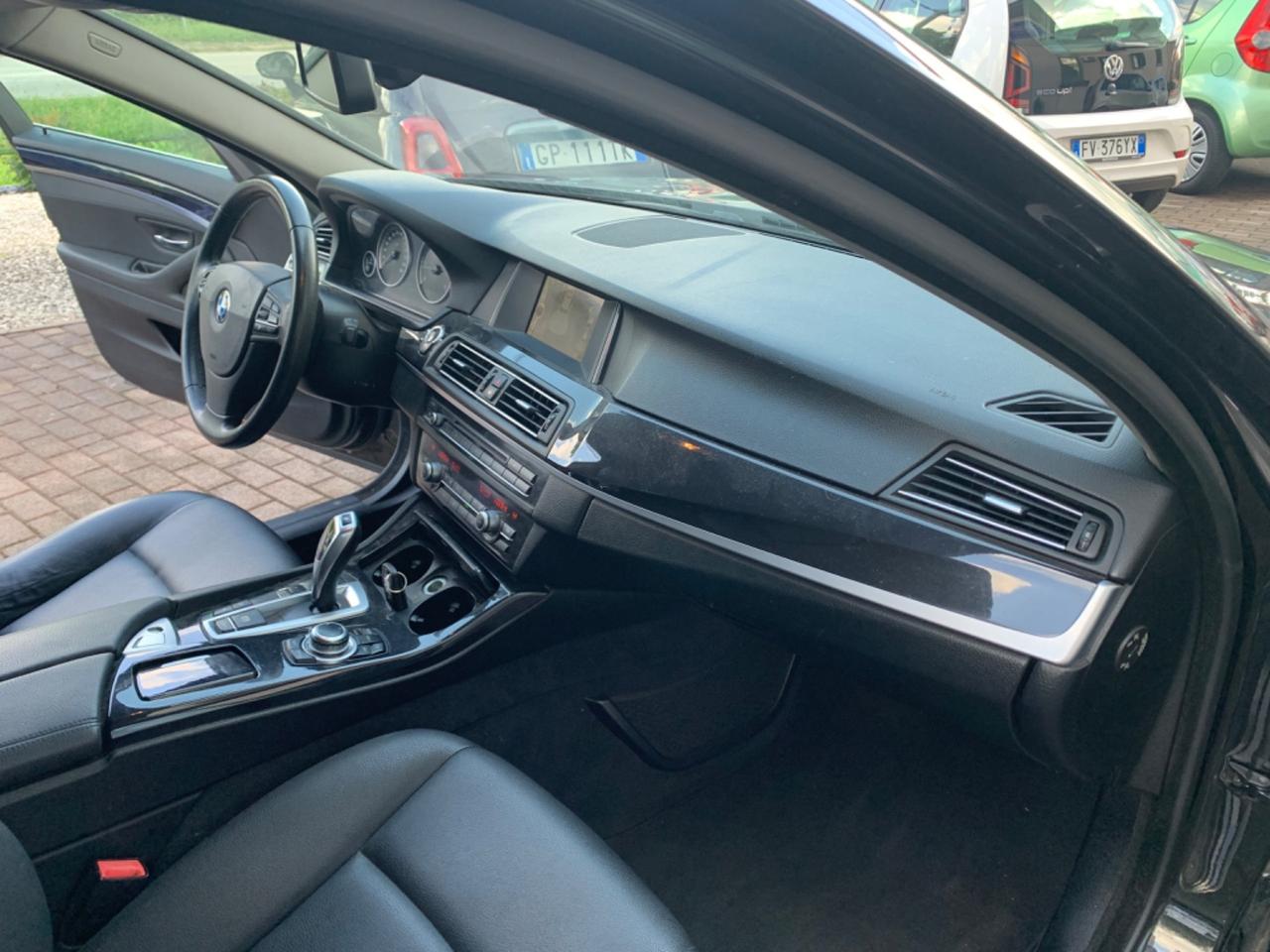 Bmw 520 520d xDrive Touring Luxury