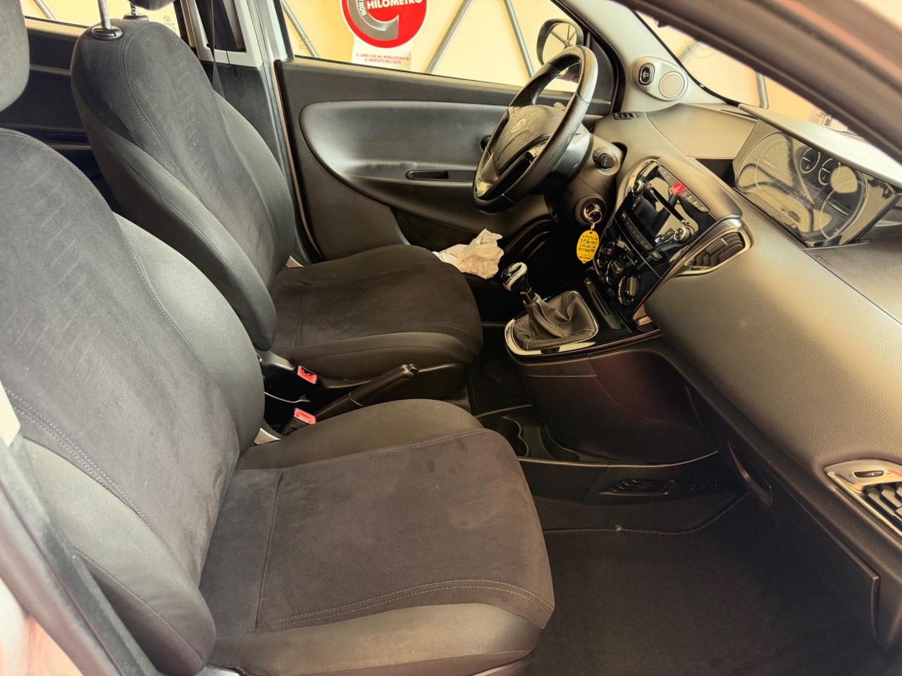 Lancia Ypsilon 1.3 MJT 16V 95 CV 5 porte S&S Gold