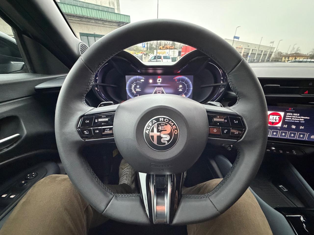 Alfa Romeo Junior 1.2 136 CV Hybrid eDCT6