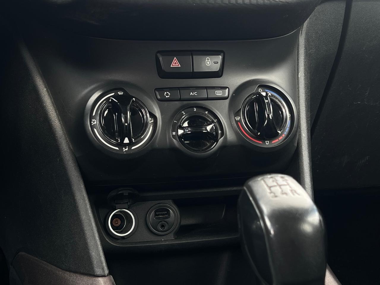 Peugeot 2008 BlueHDi 100 Black Matt Finanziabile