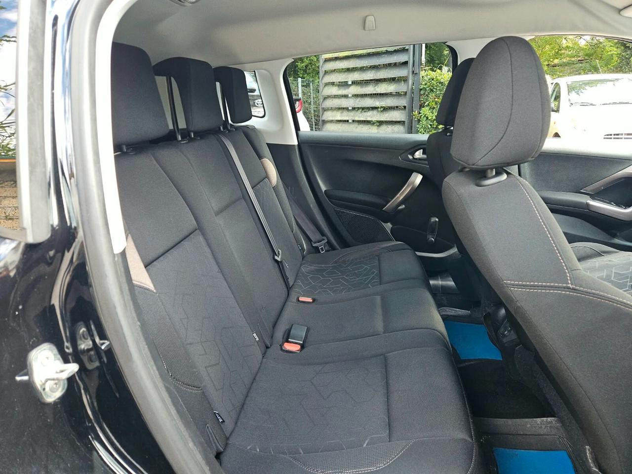 Peugeot 2008 PureTech 82 Active PER COMMERCIANTI