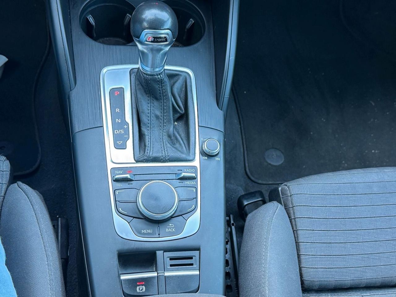 AUDI A3 1.6 TDI 110CV S TRONIC AMBITION NAVI KM156000