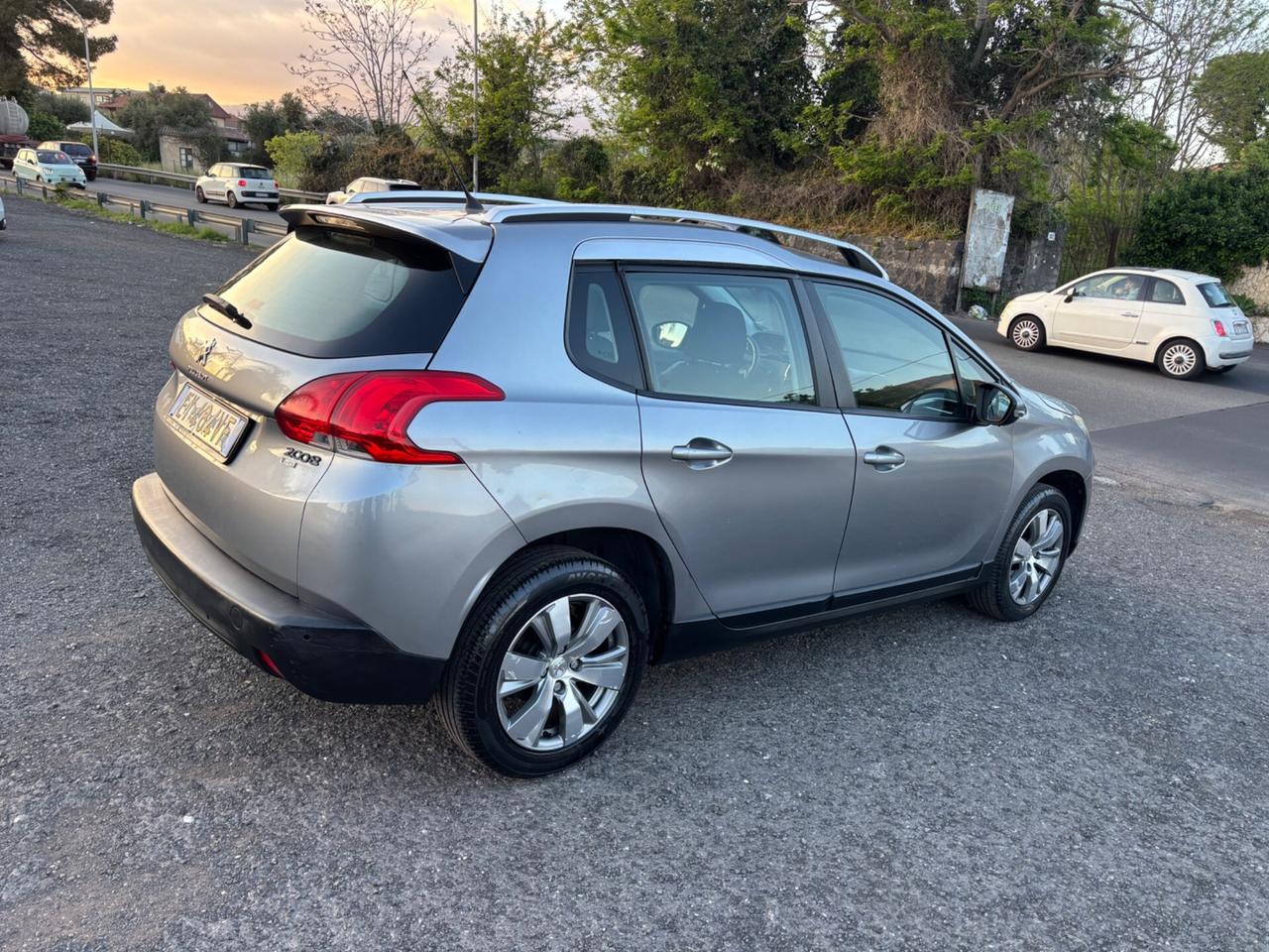 Peugeot 2008 1.6 hdi 92 cavalli Black Matt