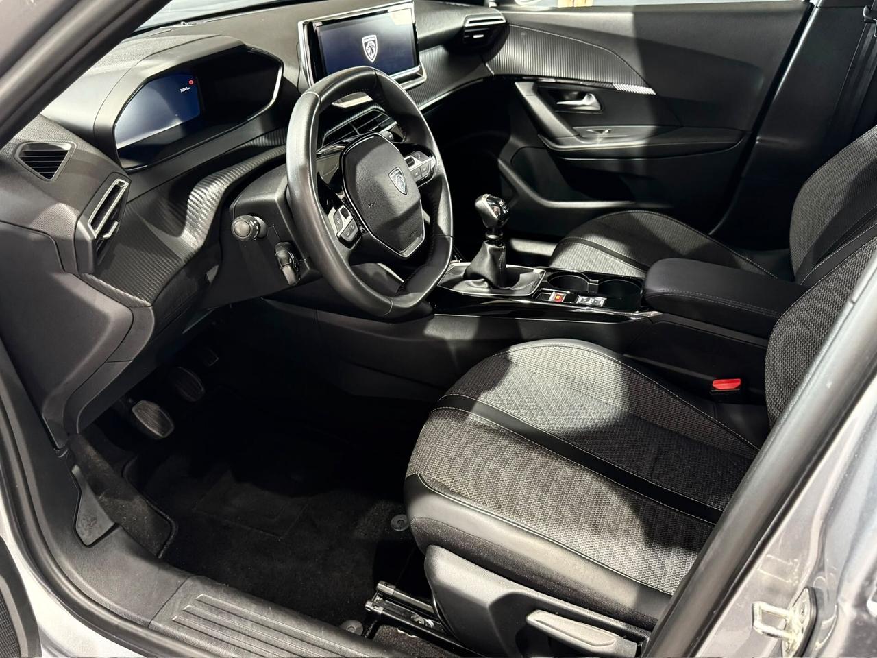 Peugeot 2008 PureTech 100 S&S Allure