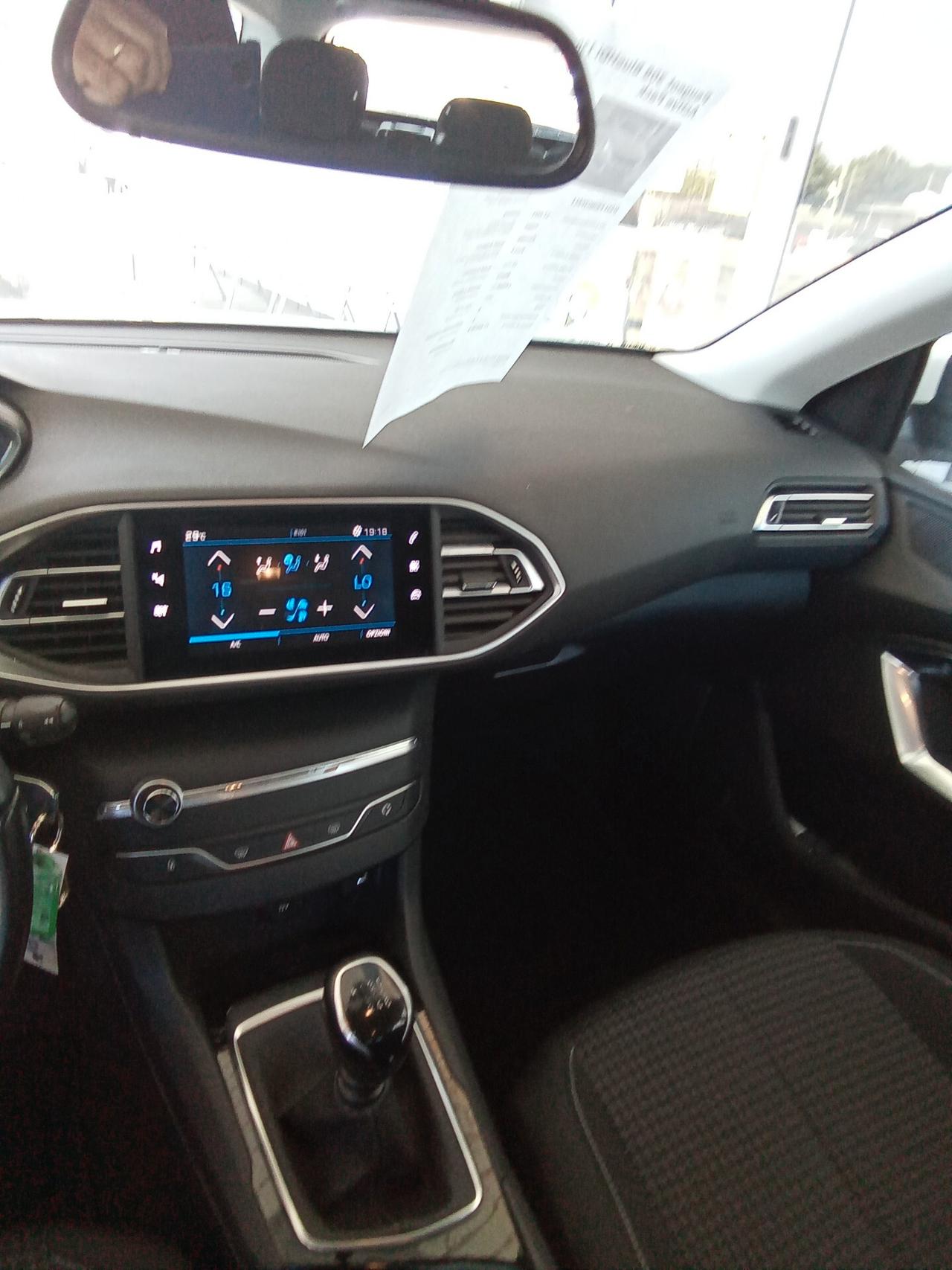 Peugeot 308 BlueHDi 130 S&S SW Active Pack