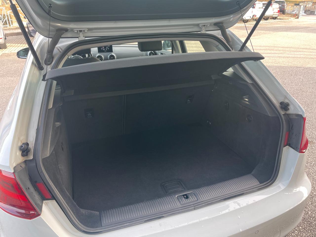 Audi A3 SPB 1.6 TDI clean diesel S tronic Ambition