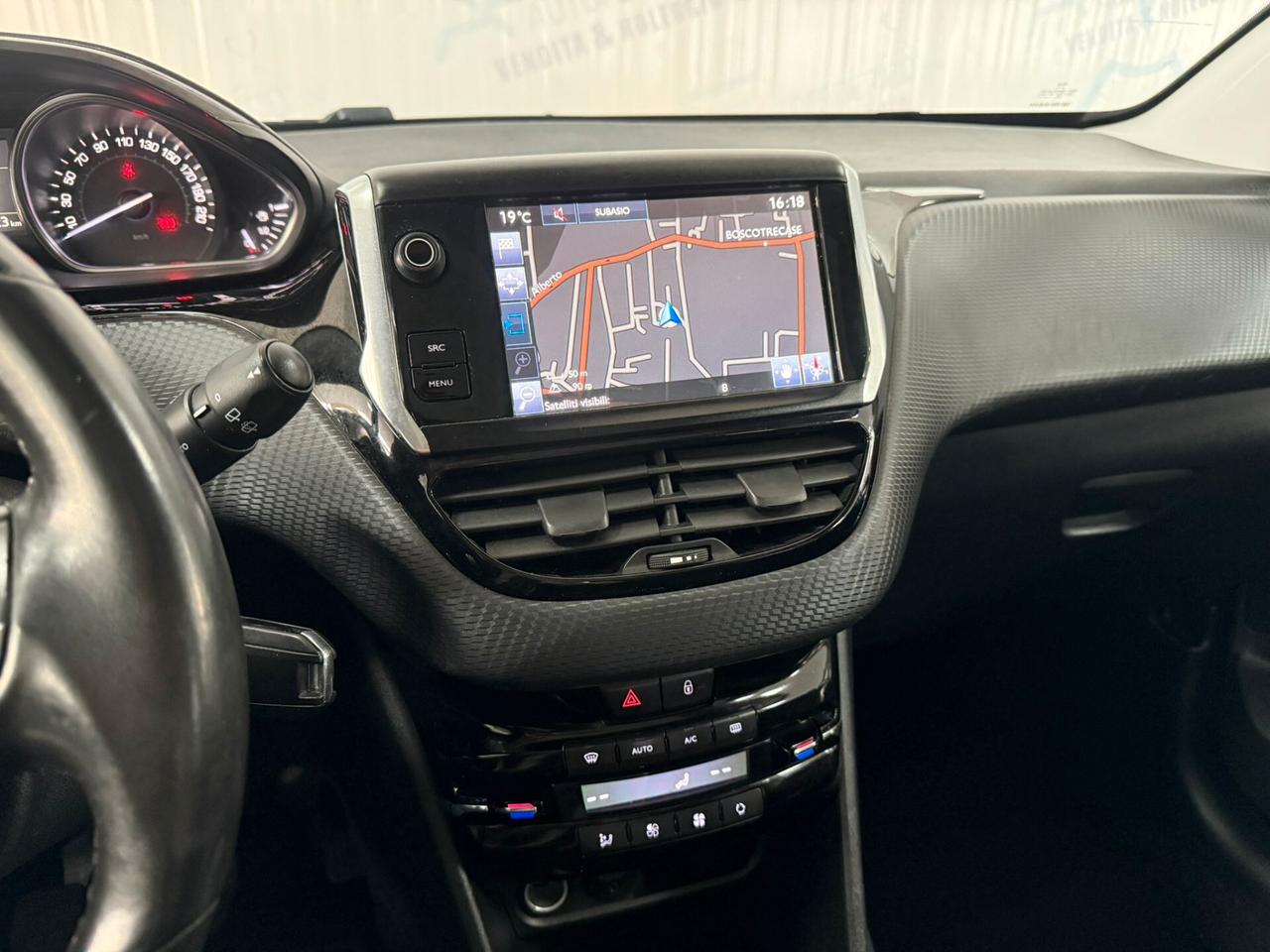 Peugeot 2008 1.6 Hdi 92cv Tetto panoramico