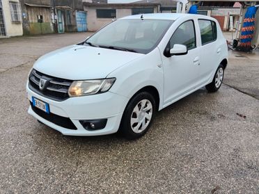 Dacia Sandero 1.2 16V GPL 75CV
