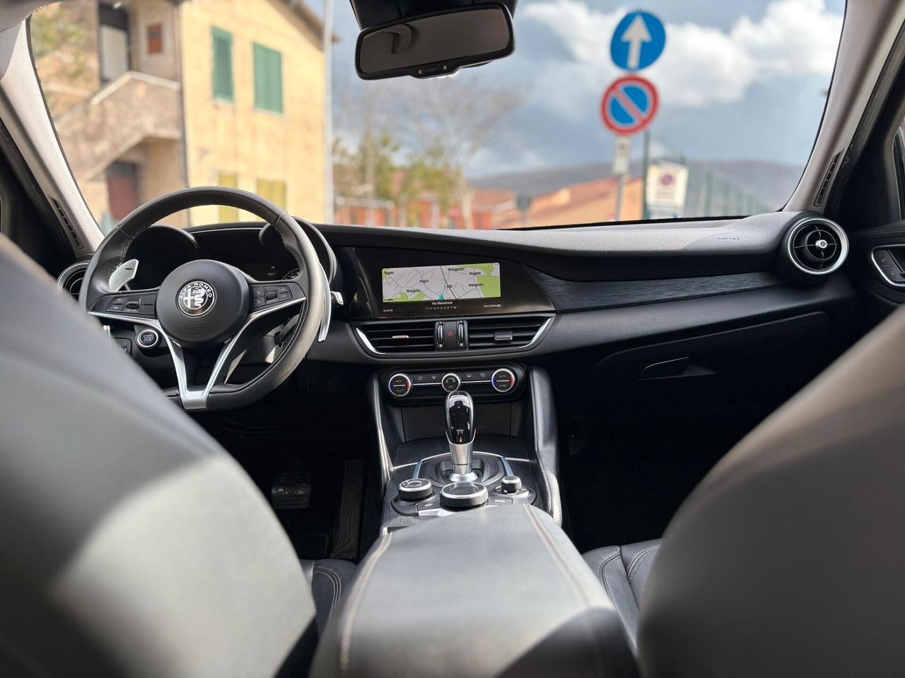 Alfa Romeo Giulia 2.2JTDM 180CV Executiv AUTOM NAVI XENON PELLE