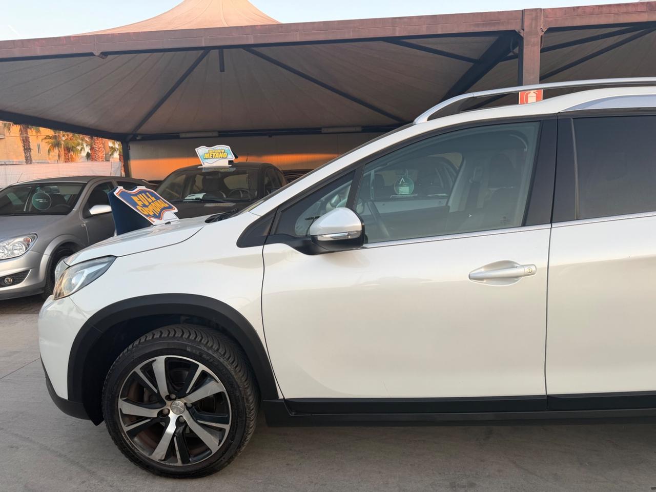Peugeot 2008 1.6 DIESEL 120 CV - TETTO PANORAMICO