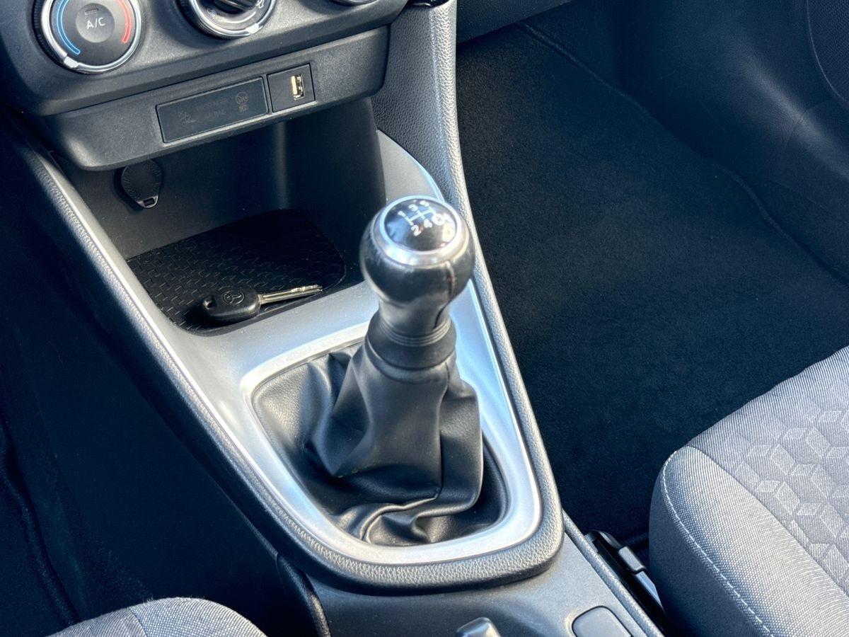 TOYOTA Yaris IV 2020 - Yaris 1.0 Active