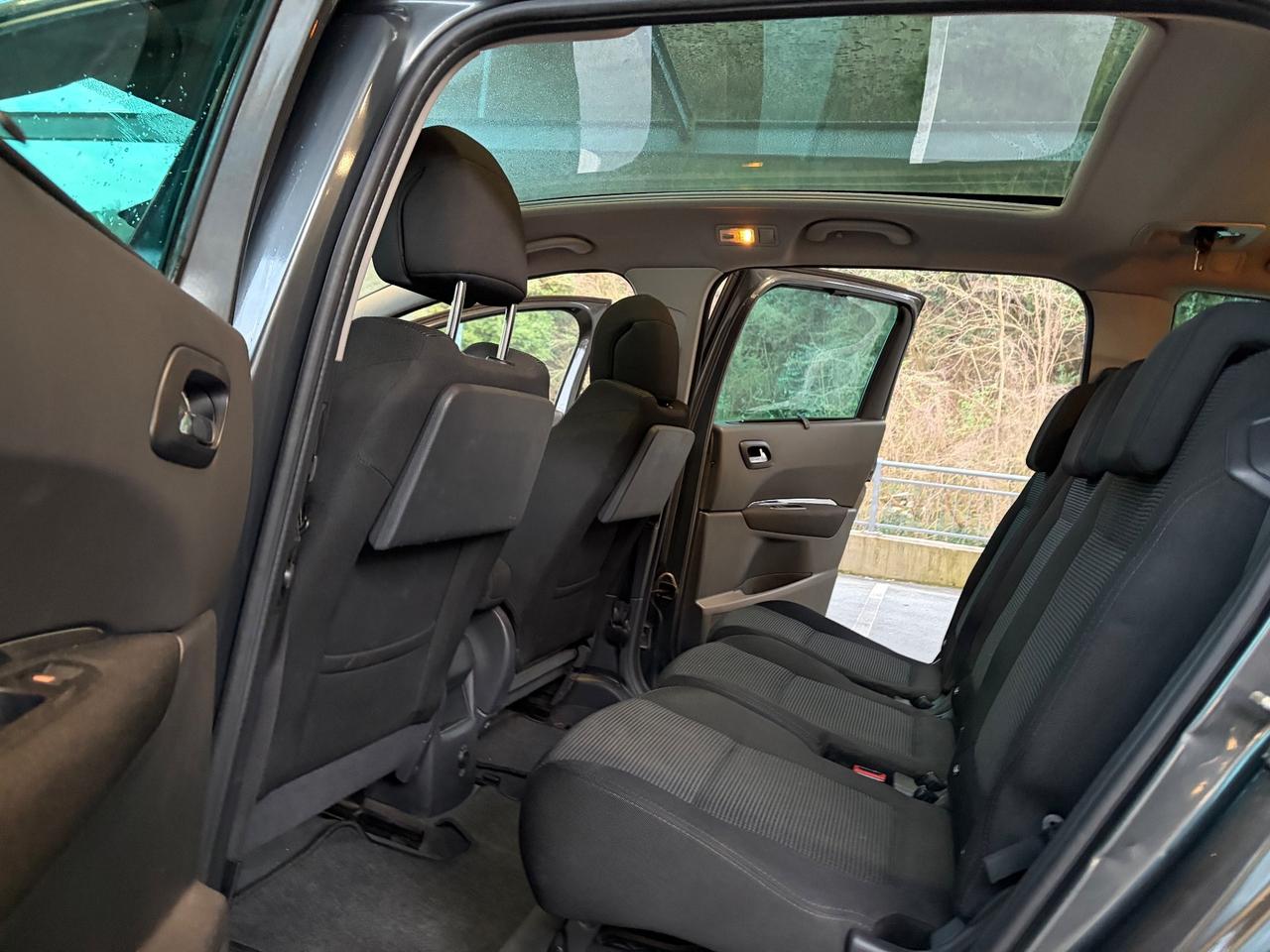 Peugeot 5008 2.0 HDi 150CV 7 posti - euro5 2010