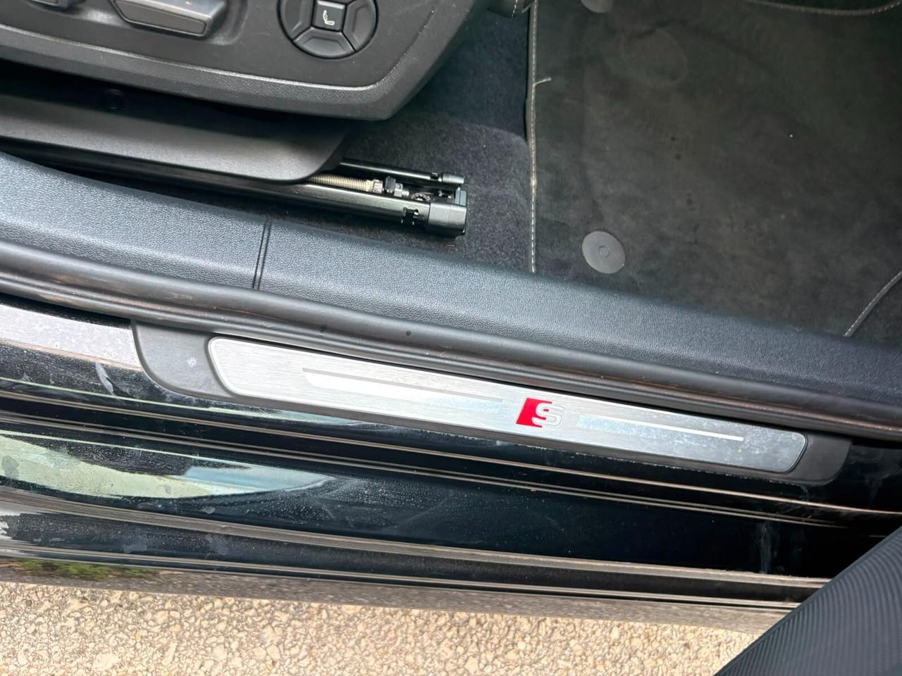 Audi A3 SPB 30 g-tron S tronic line FULL FULL