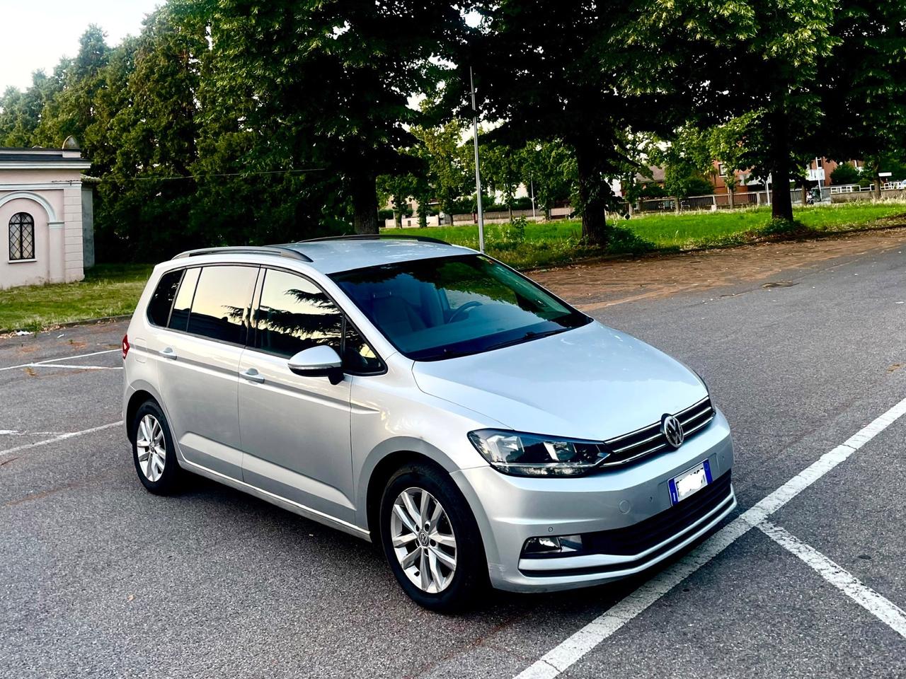 Volkswagen Touran 1.6 TDI Business BlueMotion Technology