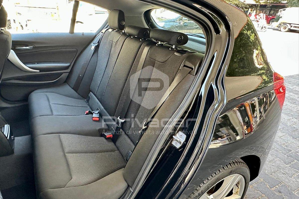 BMW 118i 5p. Advantage
