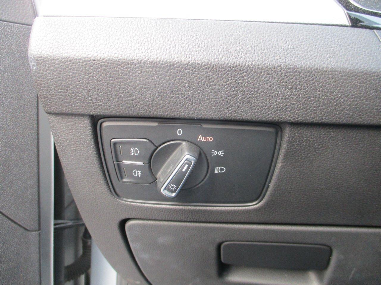 Volkswagen Passat Variant 2.0 tdi Business 150cv dsg NAVI/ACC/SediliRisc