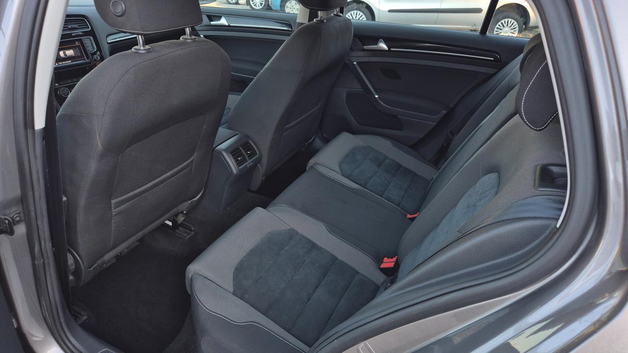 Volkswagen Golf 1.6 TDI 5p. Highline BlueMotion Technology