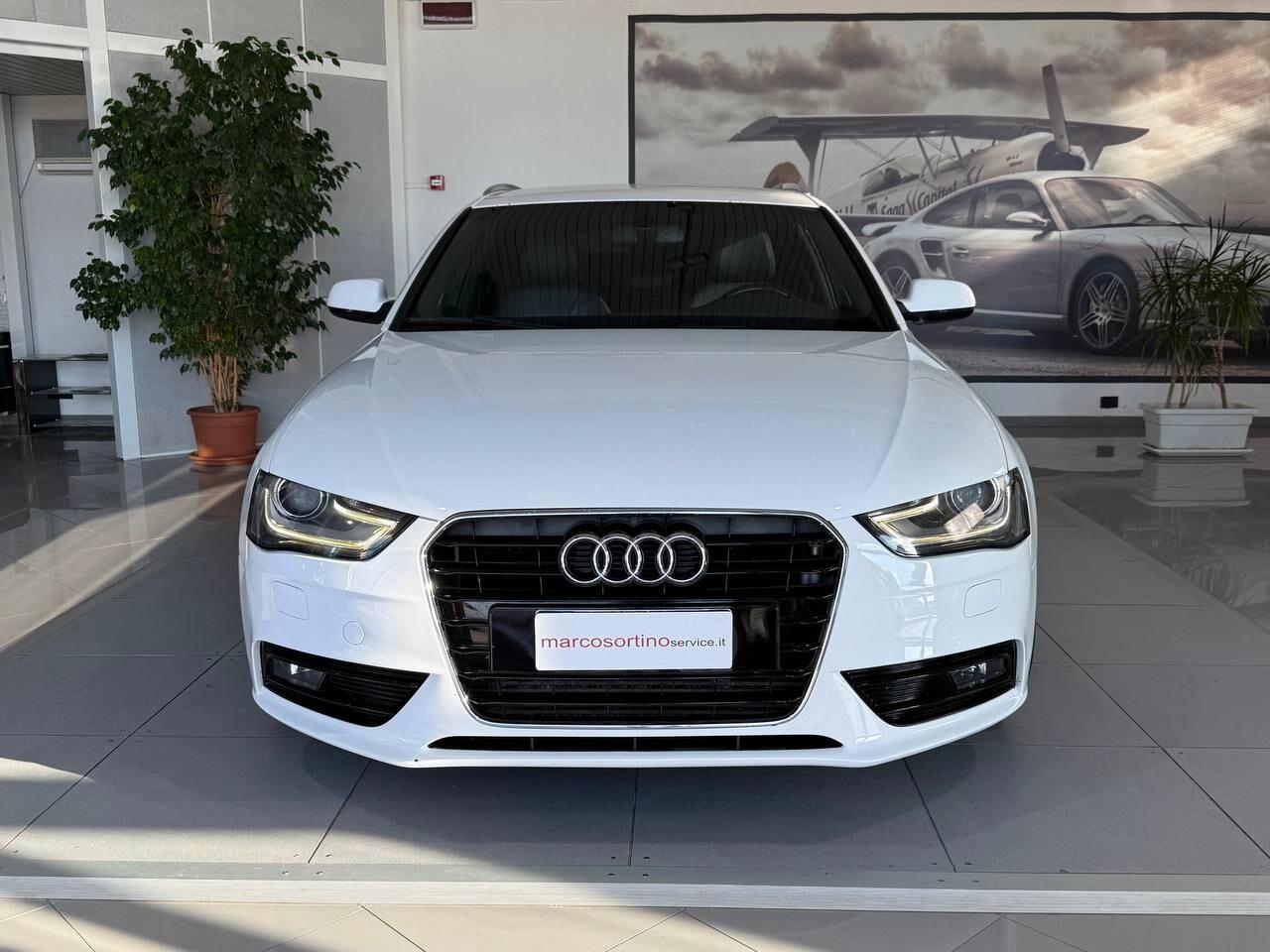 AUDI A4 AVANT 2.0 TDI 143CV AUTOMATIK MOD. S-LINE