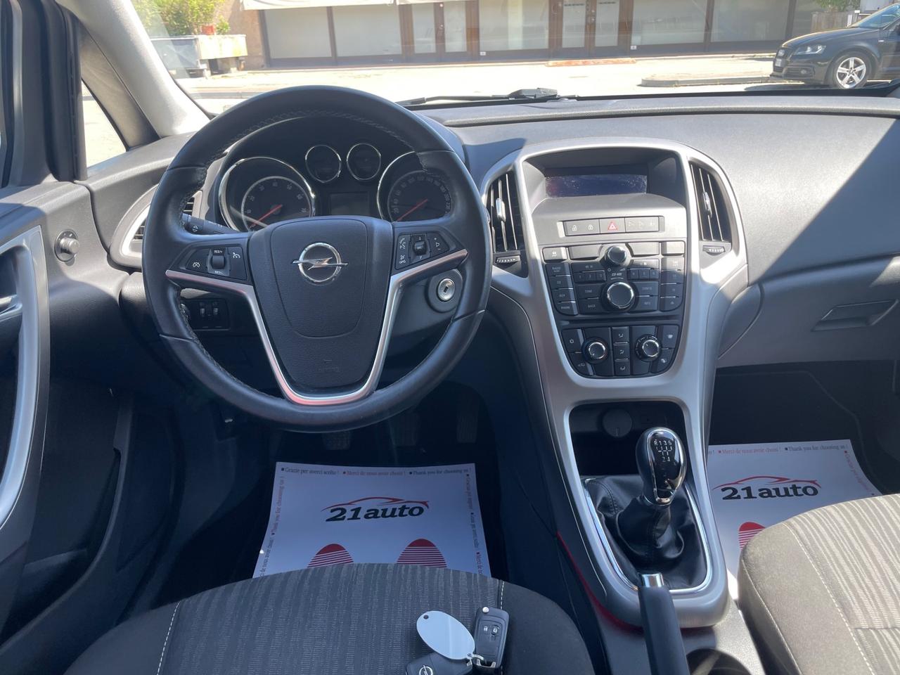 Opel Astra 1.4 100CV 5 porte Cosmo