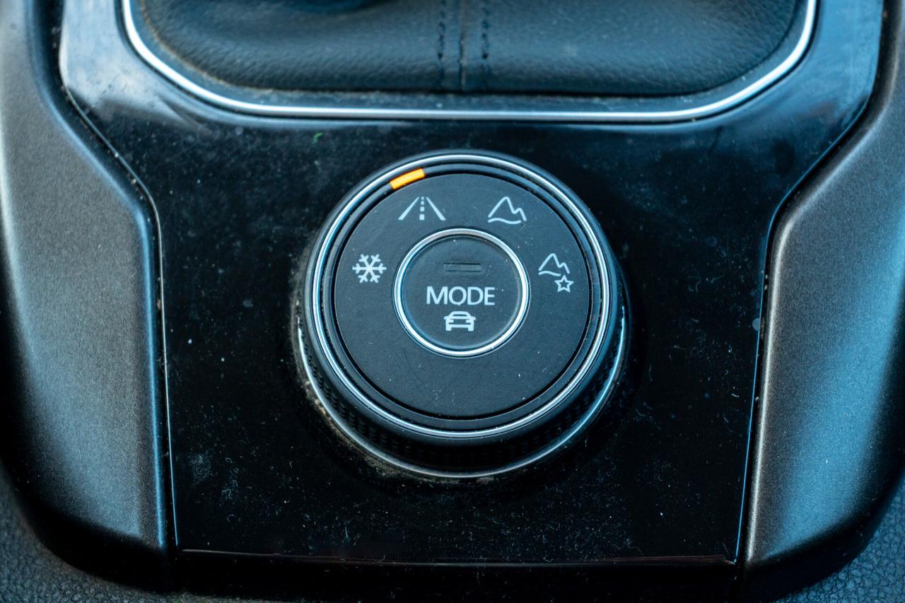 Volkswagen T-Roc 2.0 TDI 4mot MANUALE - GANCIO