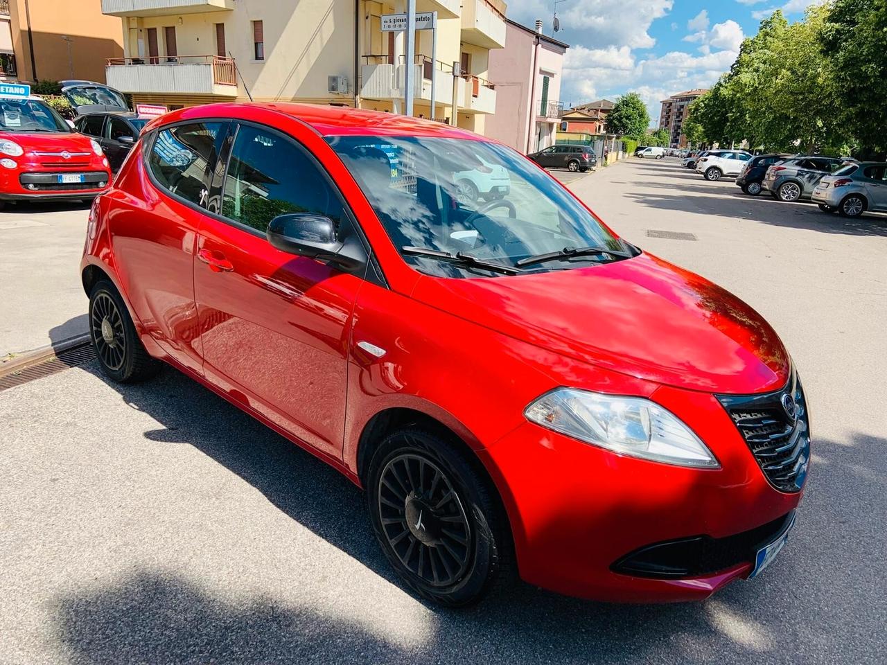 Lancia Ypsilon 1.2 69 CV 5 porte GPL Ecochic Elle